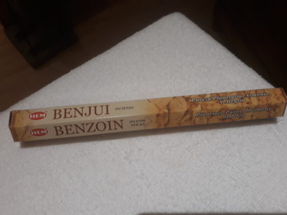 encens en batonnet benzoin